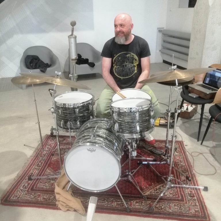 <b>Kuba Suchar.</b> Acustic testing